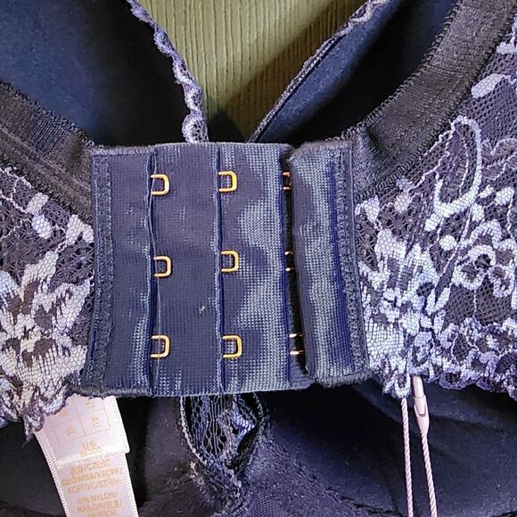 Savage X Fenty Floral Lace Plunge Push Up Bra in Deep Periwinkle Blue - Picture 12 of 16